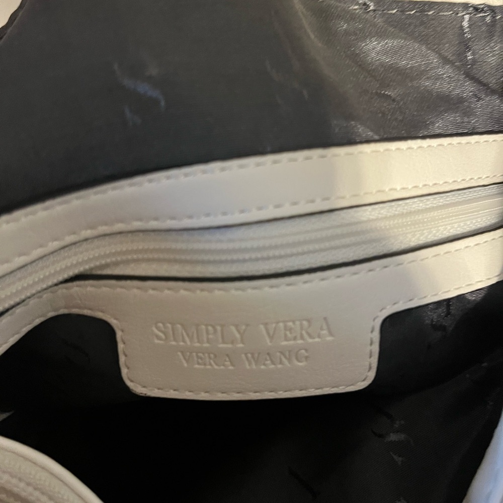 Vera Wang Elegant Cream and Black Tote - Picture 9 of 10